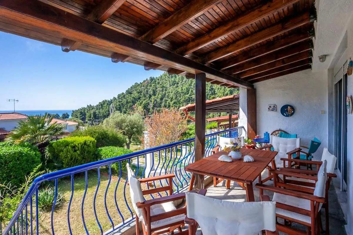 Amadris Serenade Holiday Home kontakter